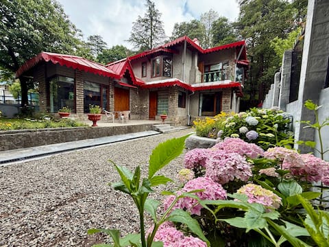 Villa Bliss Windermere | 4BHK | Near Mall Road