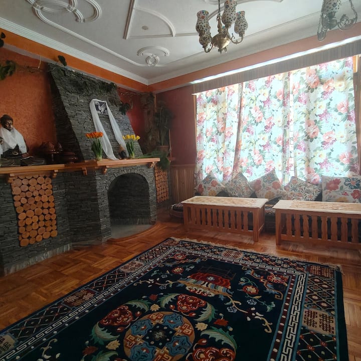 Blossoms, Views & Comfort - Manali