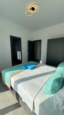 Luxuriöse Villa mit Meerblick und privatem Pool gallery image 4