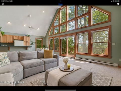 Family Chalet Poconos Getaway!