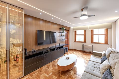 Top Airbnb: Modern and comfortable apartment in downtown Belo Horizonte em Centro