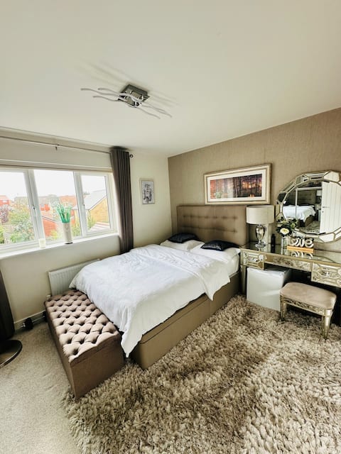 Spacious 4-Bedroom Retreat