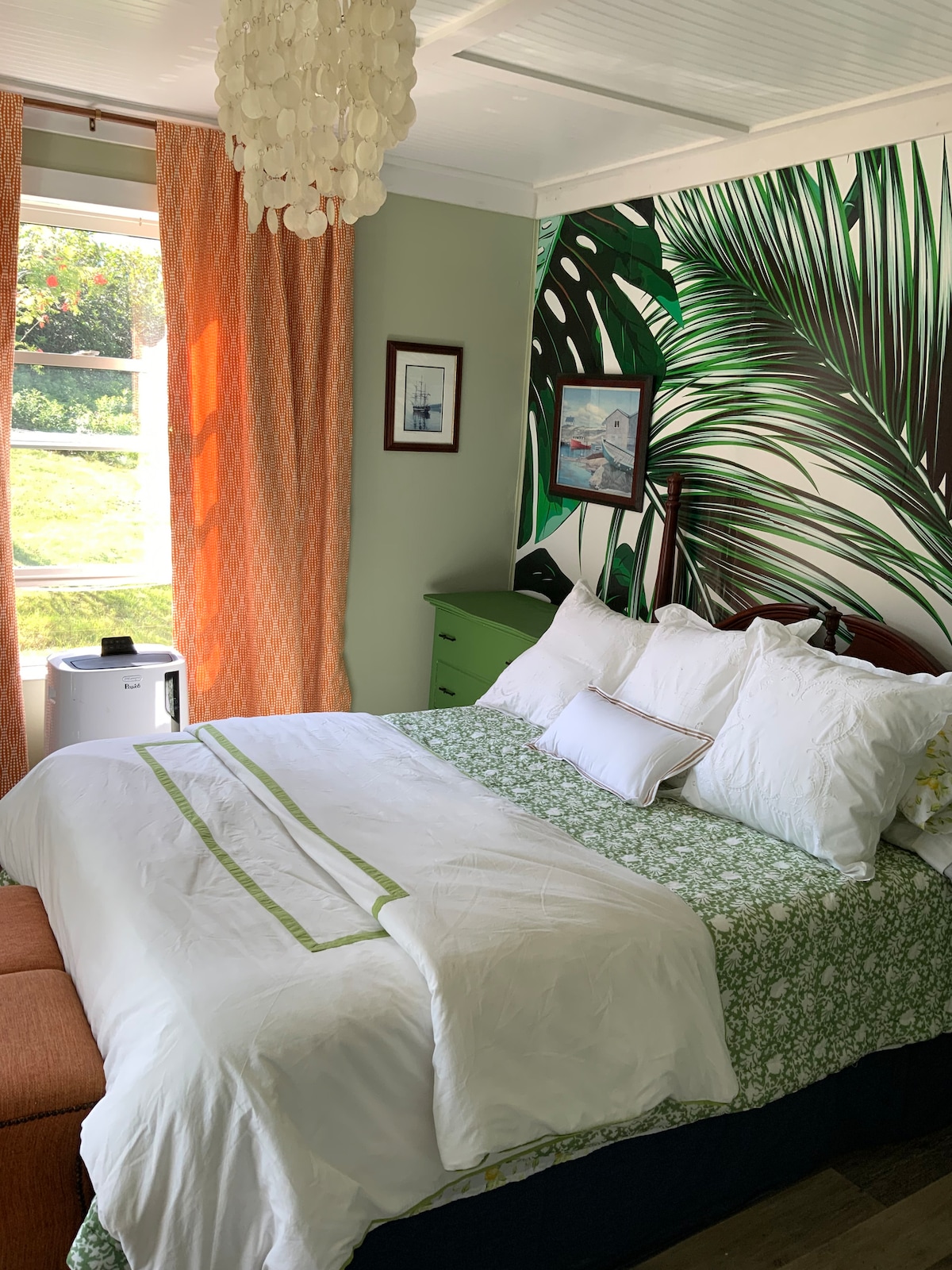 ห้องสวีทหลักชั้นหลักพร้อมเตียงควีนไซส์ 