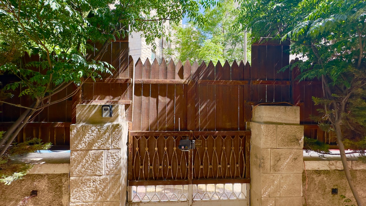 With A Balcony & Garden (Private Room 24) - Apartments for Rent in ...