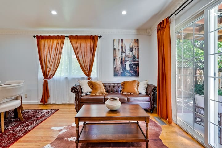 Modern Italian Villa Inspired Home- Library Lounge gallery image 2