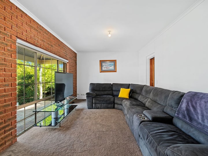 Cade Retreat - Yarrawonga