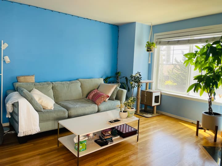 Upeksha De House - A Floor All Your Own - Seattle, WA