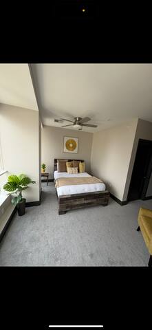 Downtown Dallas sky/highrise gallery image 4