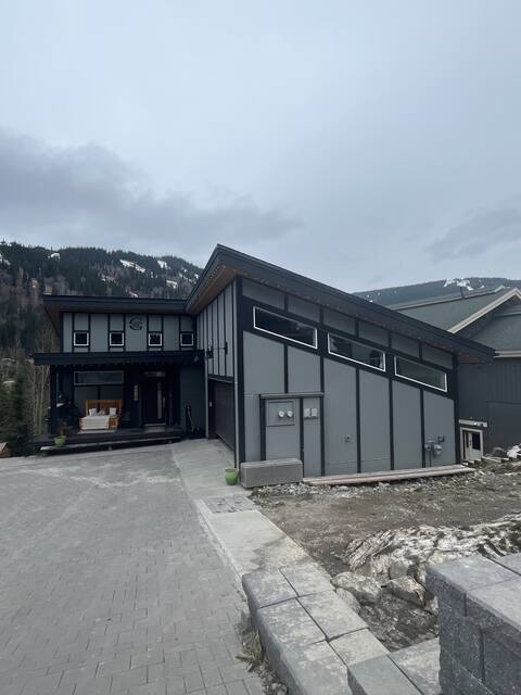Sun Peaks Home