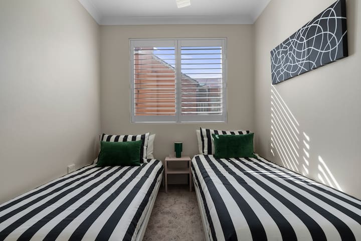 J'ai conçu mon logement pour travailler pour les adultes et les enfants.