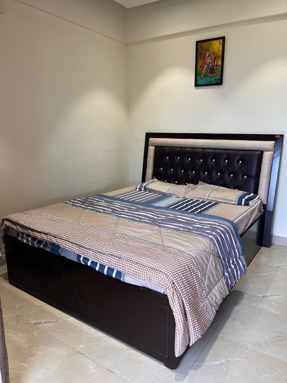 საძინებელი 3