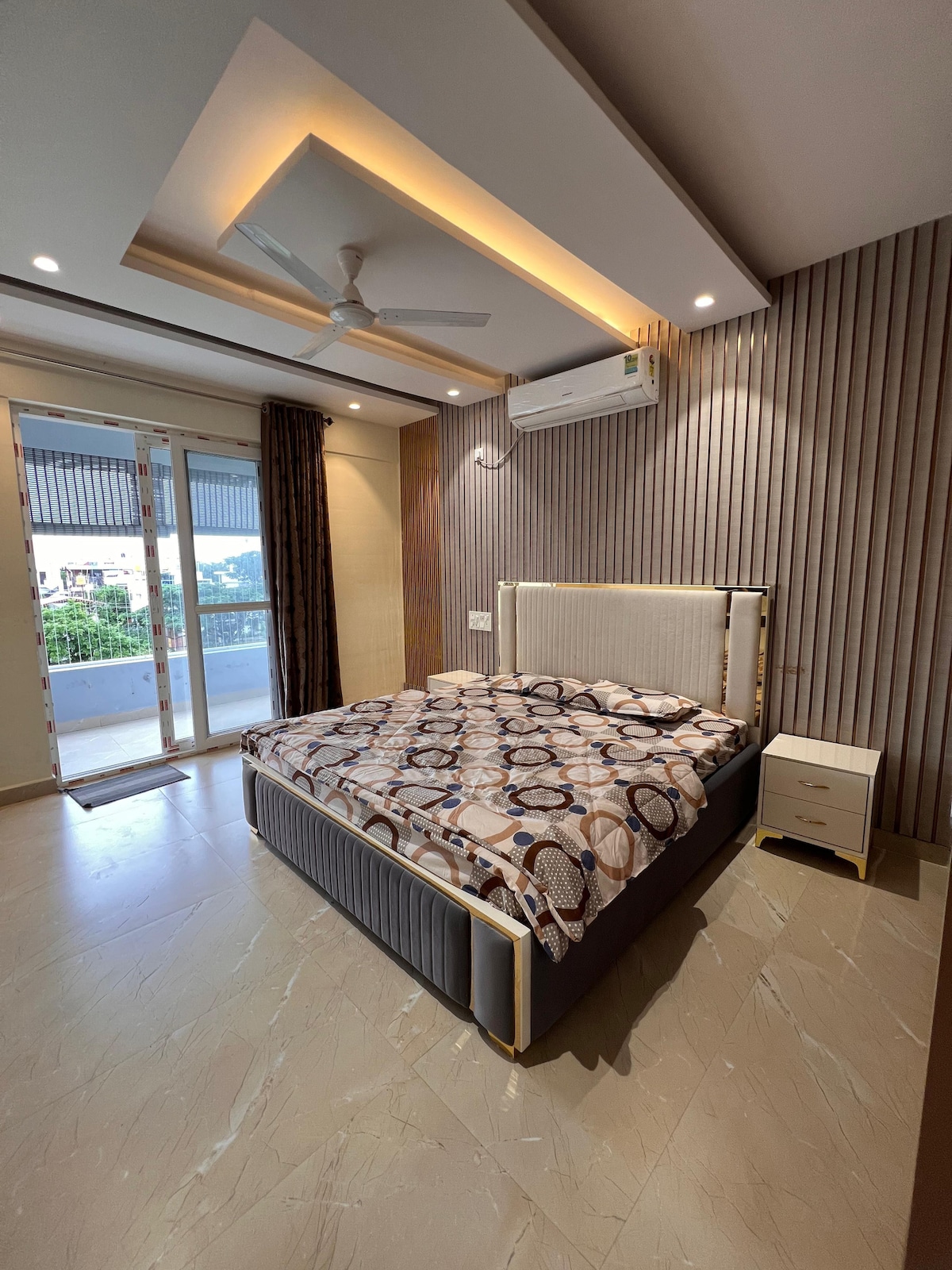 საძინებელი 1