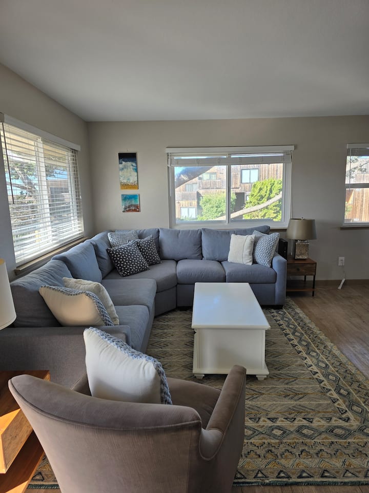 Surfside Apartments - Monterey, CA