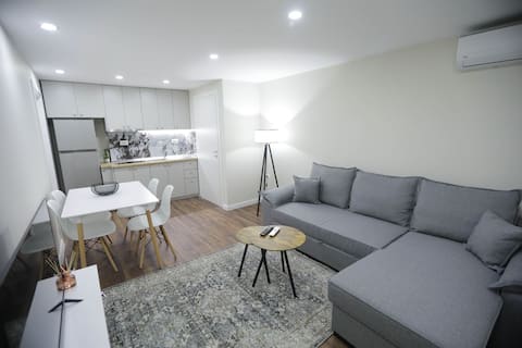 Successful Airbnb property: Arlis Apartments - near North and South Terminal 1 in Kashar
