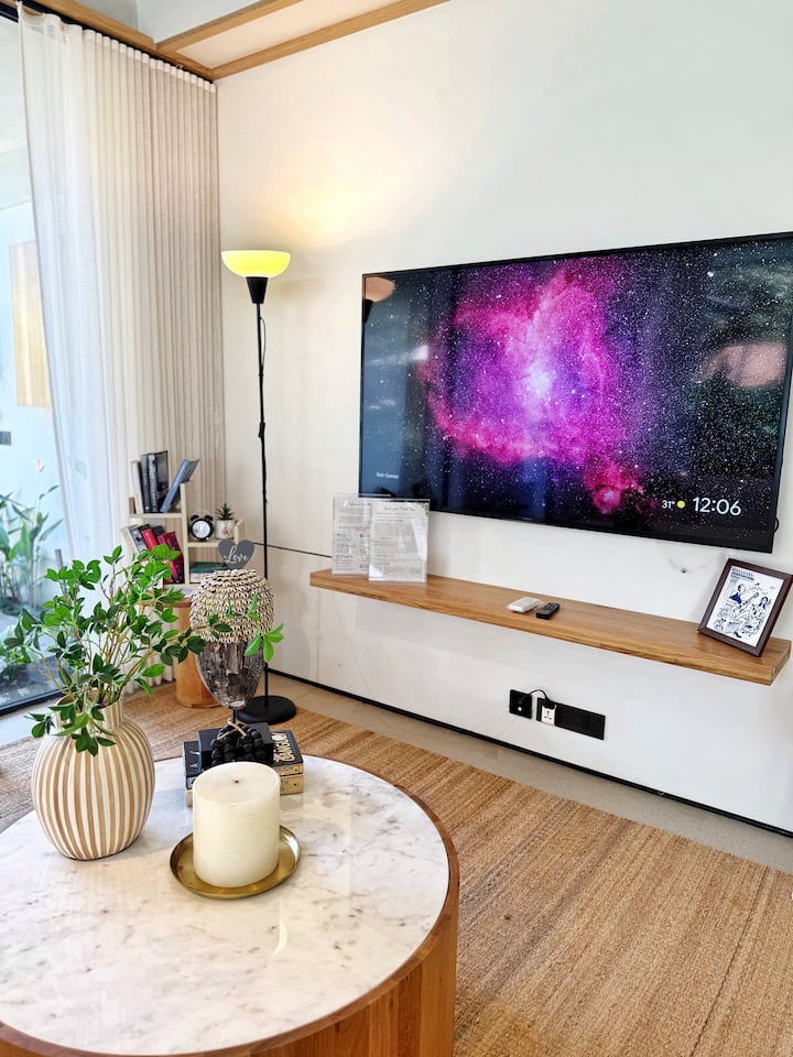 Living room image 2