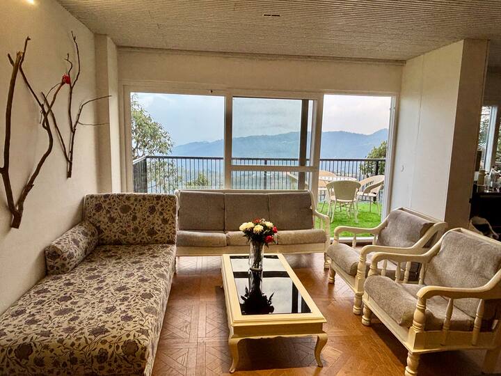Luxury Villa In Chail | Valley Views & Bonfire - Chail