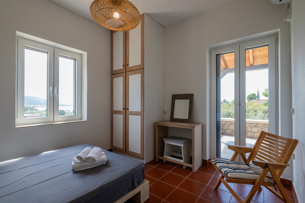 غرفة النوم 2