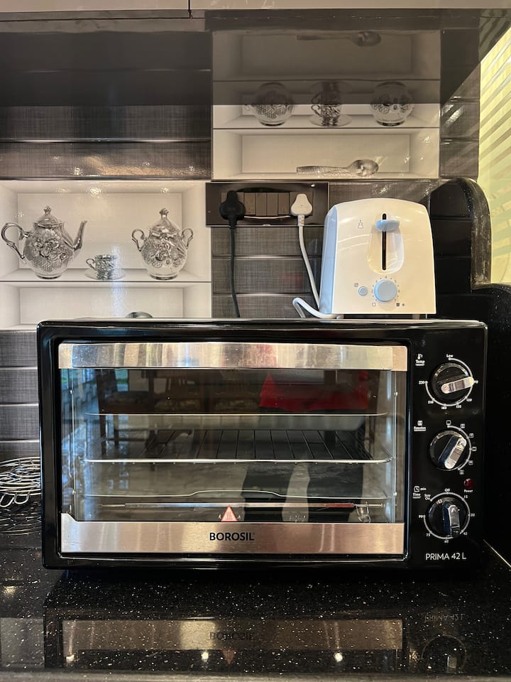 Full kitchen image 3