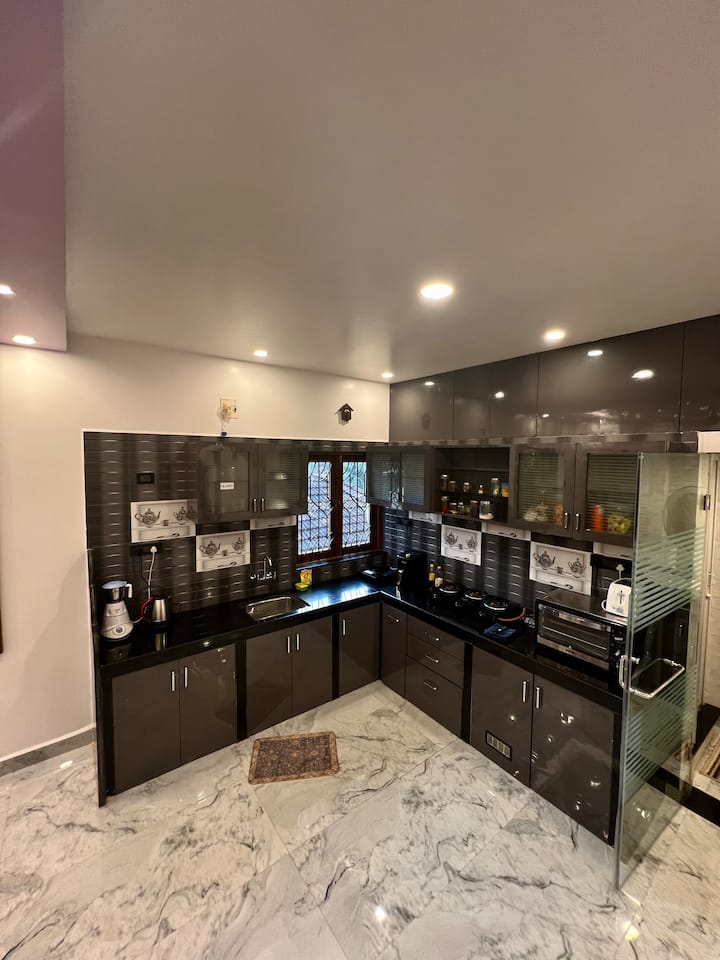 Full kitchen image 5
