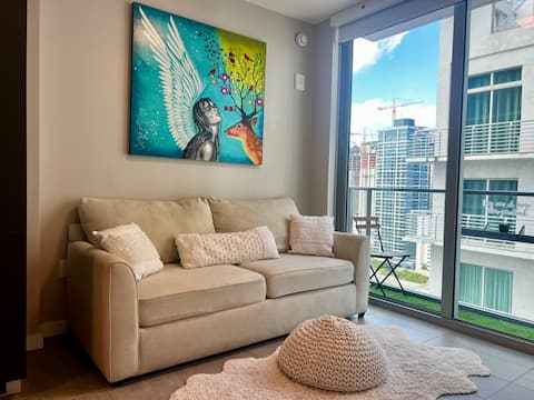 Top Airbnb: The Art Studio — Downtown Miami in Cbd