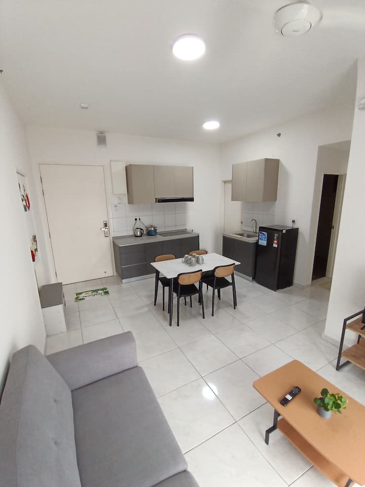 Homestay@the Sun8@2rooms#6pax@ftz@queenbays@usm - Bayan Lepas