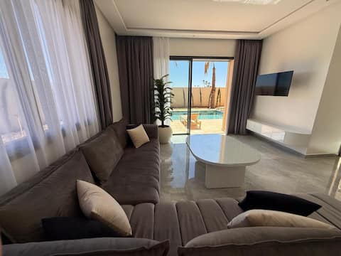 Top Airbnb: Beautiful villa with no one opposite in Oulad Hassoune