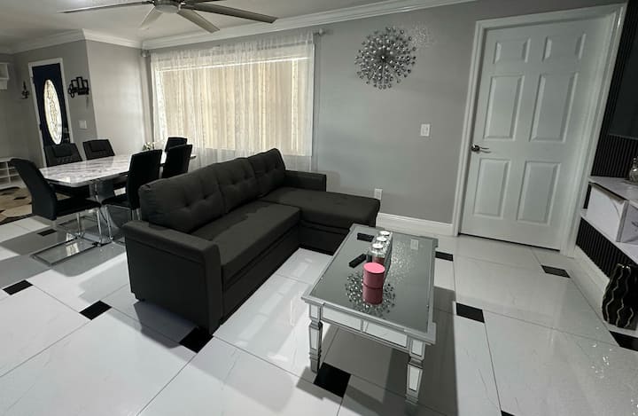 Charming Getaway: 3 Br Home - Winter Park