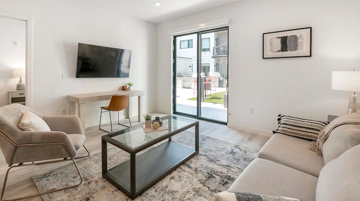 Landing | Stylish 1bd, Game Room, Clubhouse - 리치먼드