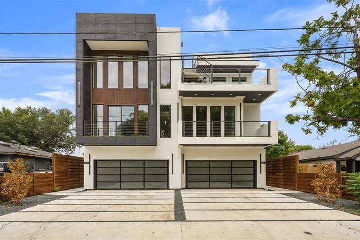 New! Luxury Home Downtown Dallas