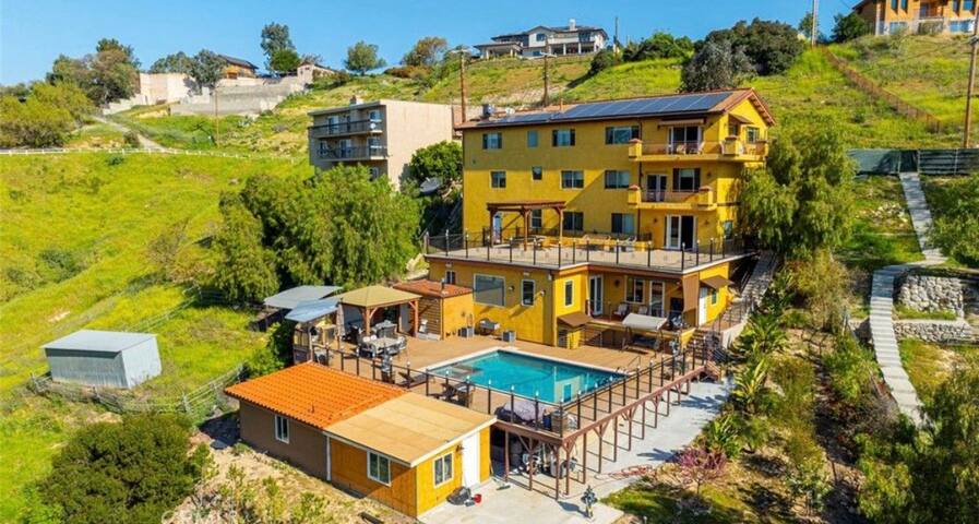 Luxury Hillside Oasis – Pool, Spa, Views Sleeps 10 gallery image 2