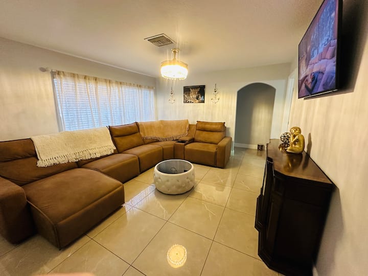 غرفة المعيشة