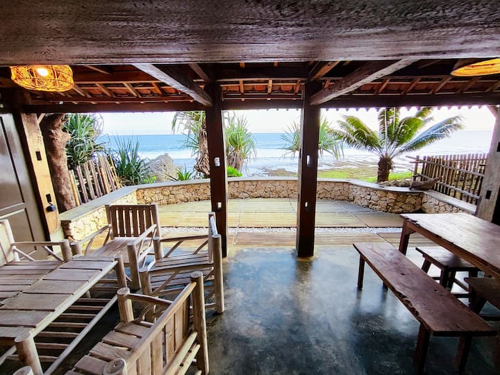 Villa Goagoa, Nglolang Beach - Indonesia