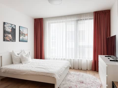 REAL Living by REFA - Iconik