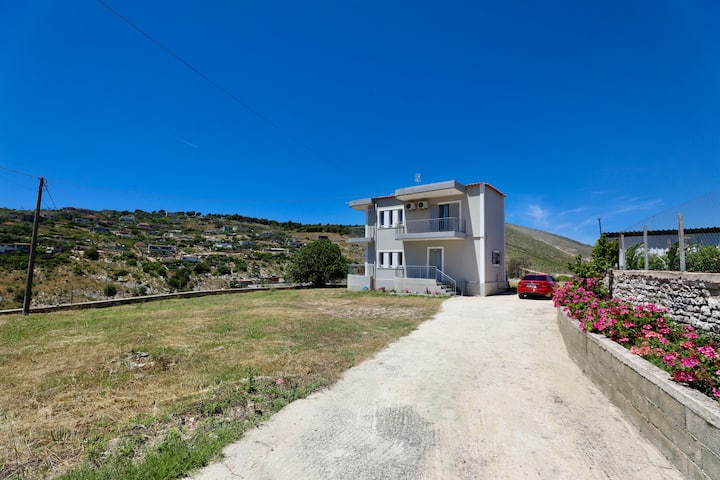 Comfortable Villa For Families & Friends - Saranda