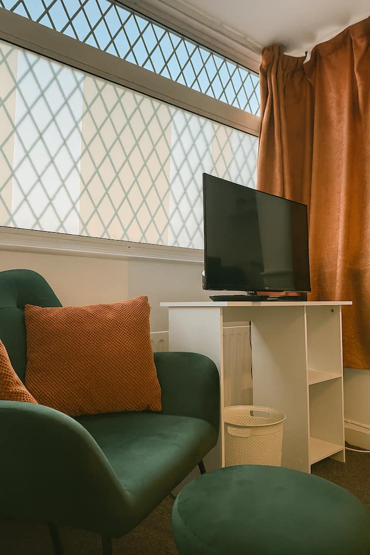 Perfectly Cosy Studio, In Kent - Kent