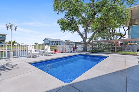 Coastal Waterfront Escape! Private pool + Dock!
