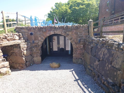 Malthouse Farm Cottage Batcave
