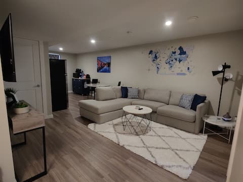 Successful Airbnb property: Private Jacuzzi Suite | Close to The River in Lawson Sector
