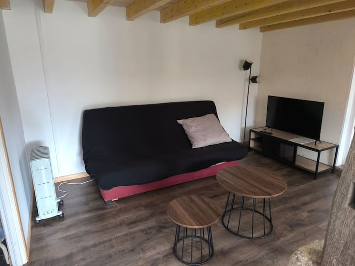Maison Mitoyenne 60m2 En Pleine Forêt - France