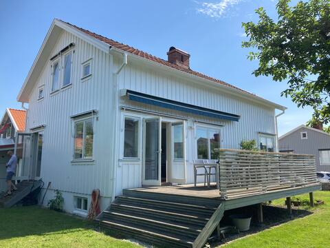 Central in Lidköping by Lake Vänern