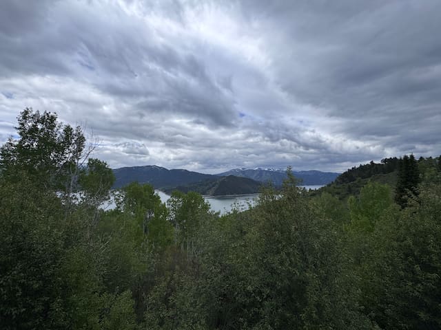 Palisades Vacation Getaways managed Airbnb listing 1