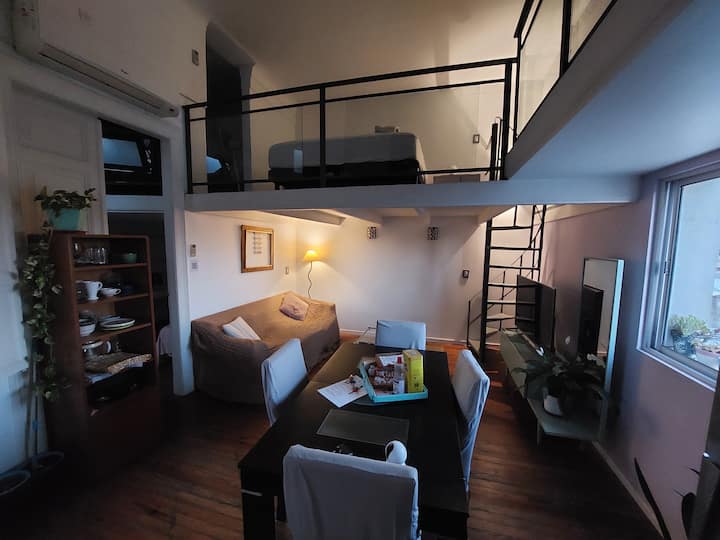 Loft de 2 dormitorios con terraza, parrilla y WiFi en La Boca
