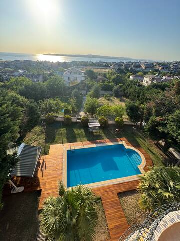 Beylikdüzü’nde Havuzlu Villa gallery image 2