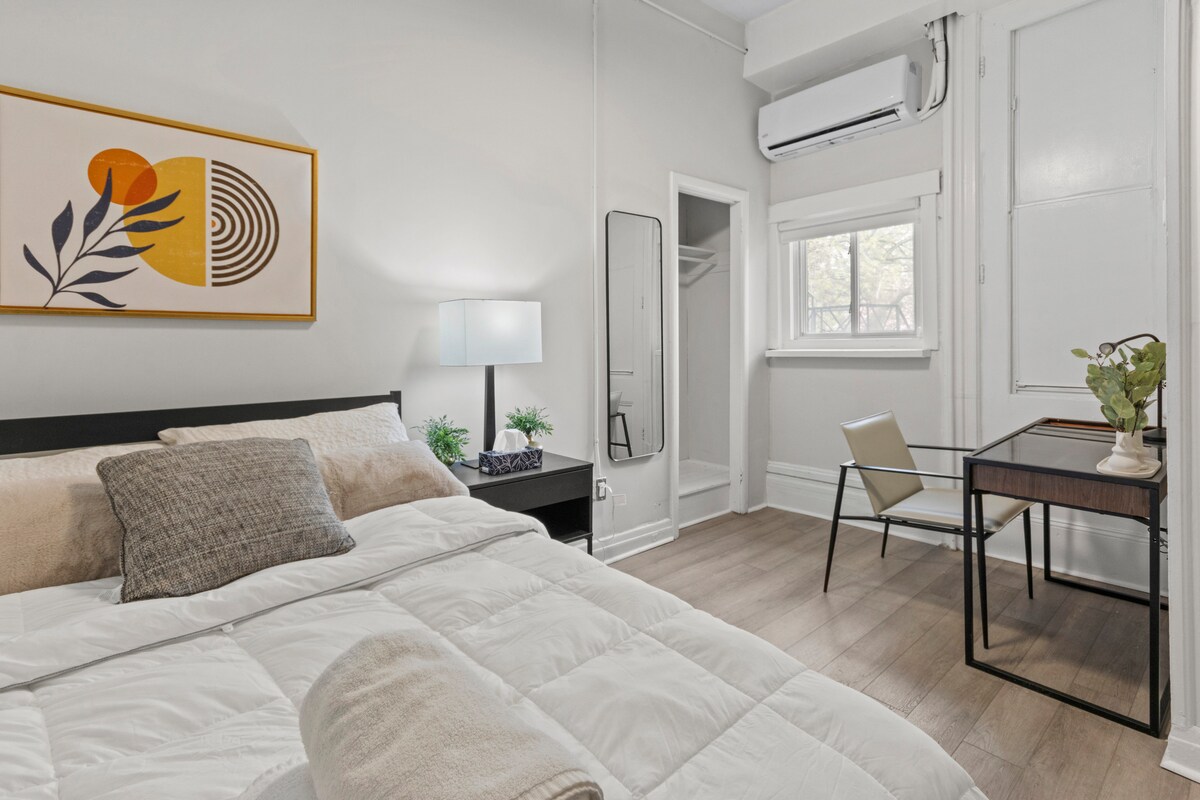 Photo inspiration: Visual Reference: Cozy Urban Studio Hideaway Apartments For Rent In Ottawa Ontario