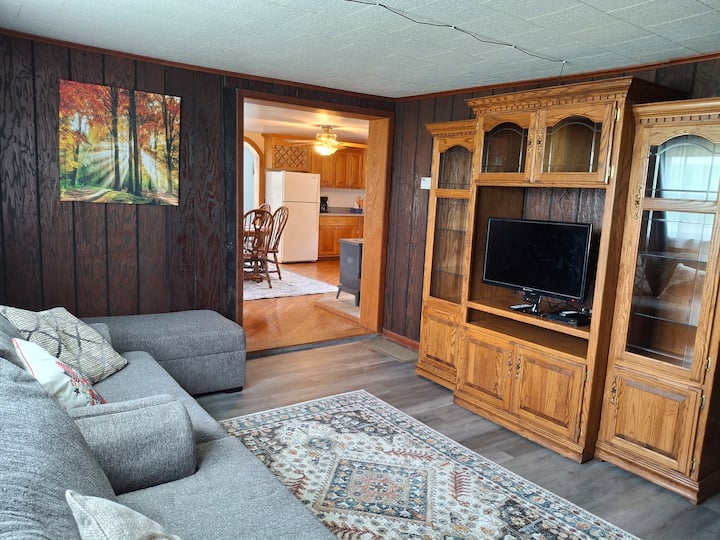 Cozy Country Home - Bath, NY