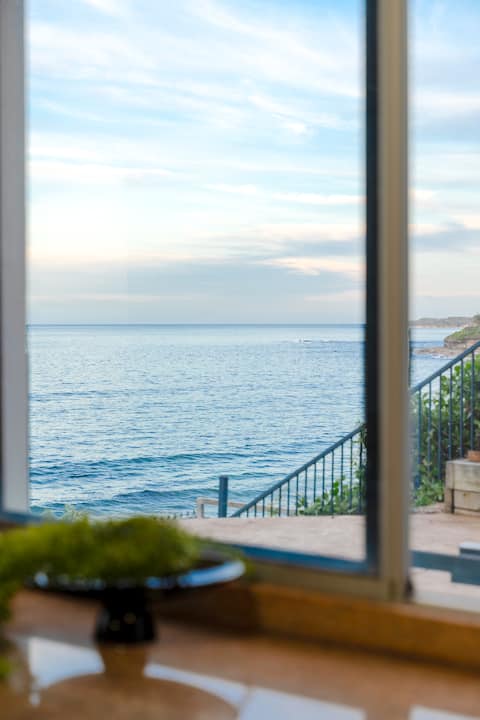 Wardan II - Life’s A Beach! Oceanfront Vantage