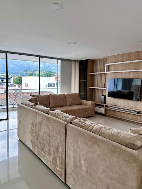 Spacious, modern and central apartment