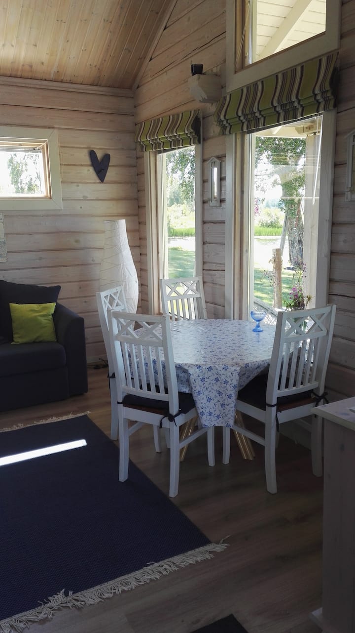 Anna's Riverside Cottage - Pomarkku