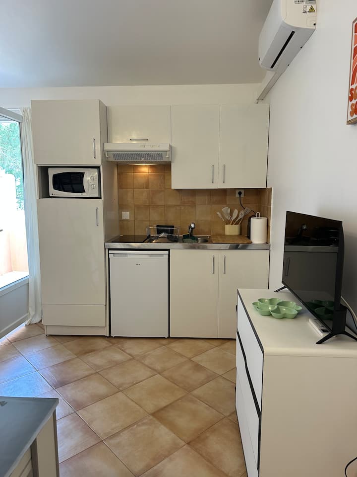 Studio 2/4 Personnes En Bord De Mer - Borgo