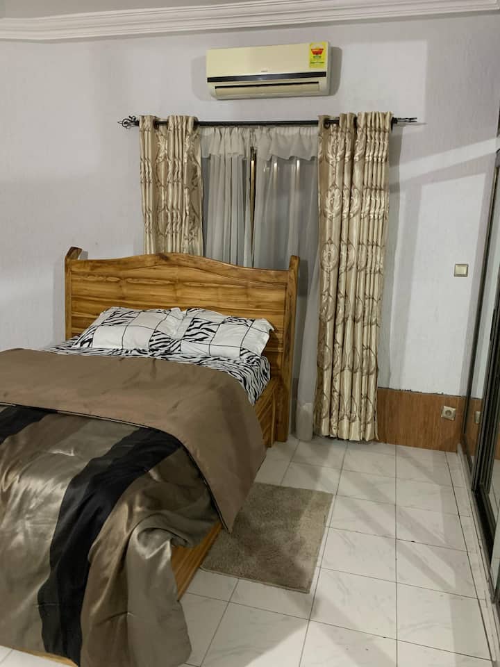 საძინებელი 1